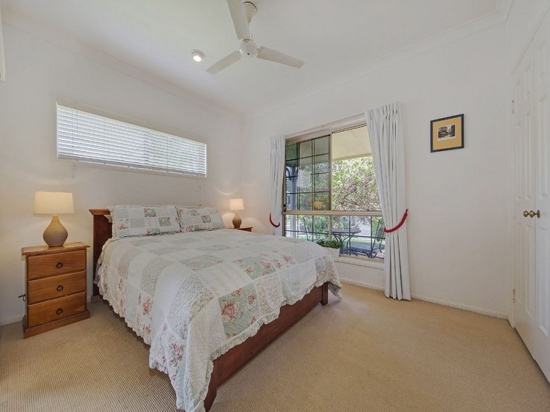 6 Pinnacle Place, Belmont QLD 4153