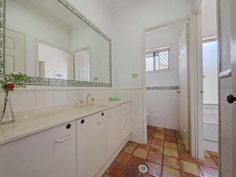 6 Pinnacle Place, Belmont QLD 4153