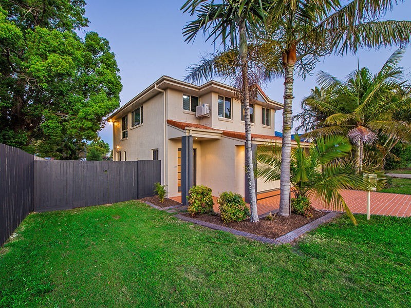 155 Stradbroke Ave, Wynnum QLD 4178