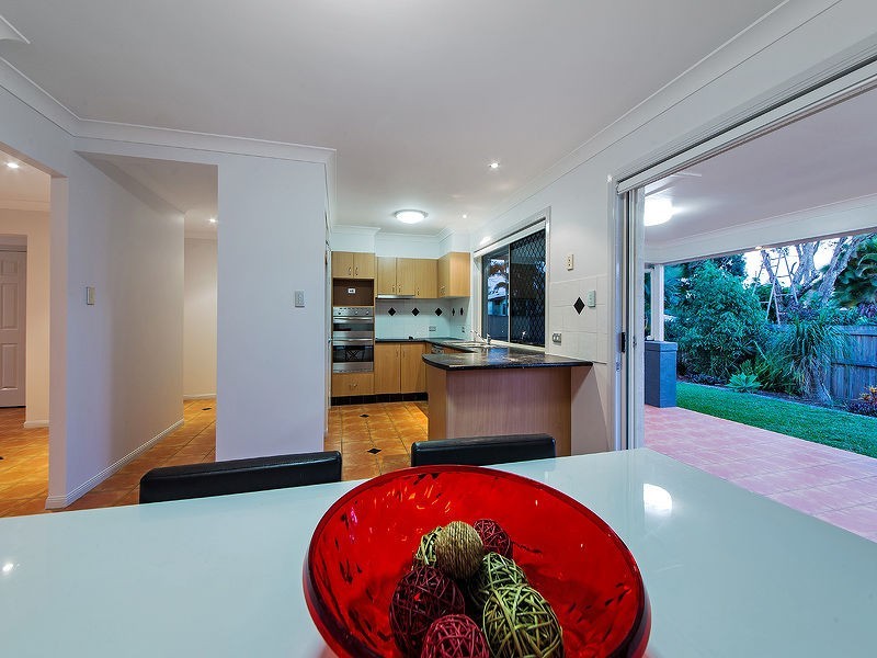 155 Stradbroke Ave, Wynnum QLD 4178