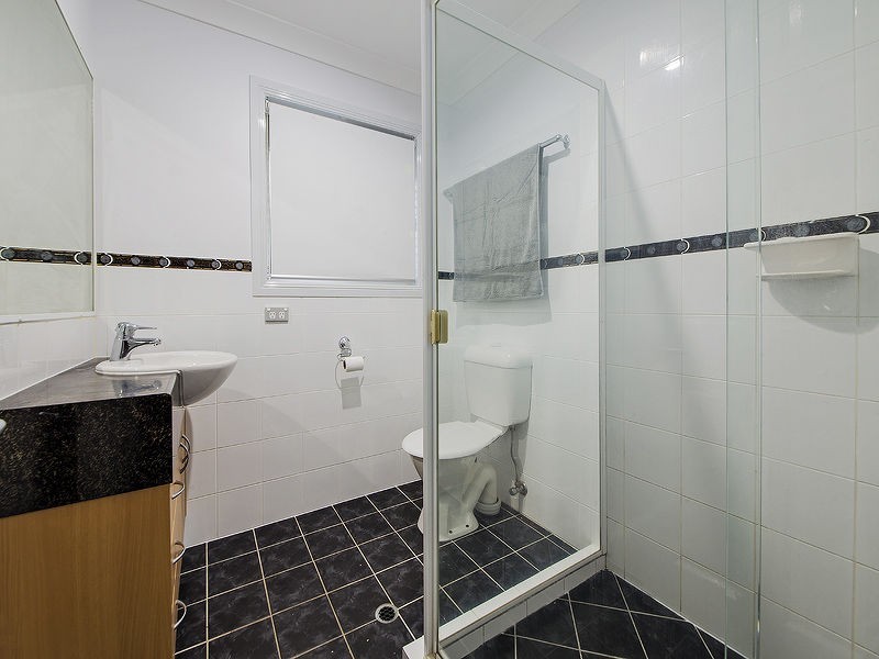 155 Stradbroke Ave, Wynnum QLD 4178