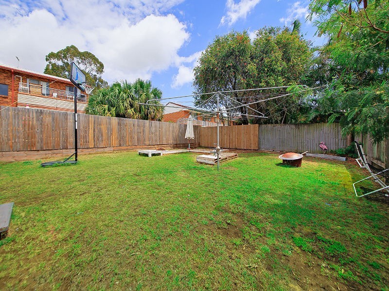 21 Berrima St, Wynnum QLD 4178