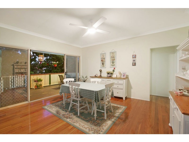 218 Whites Rd, Lota QLD 4179