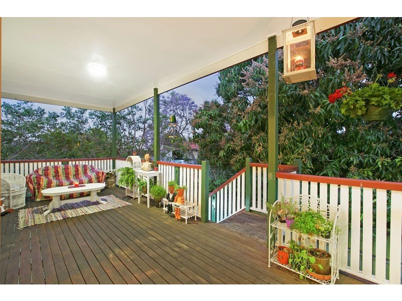 218 Whites Rd, Lota QLD 4179