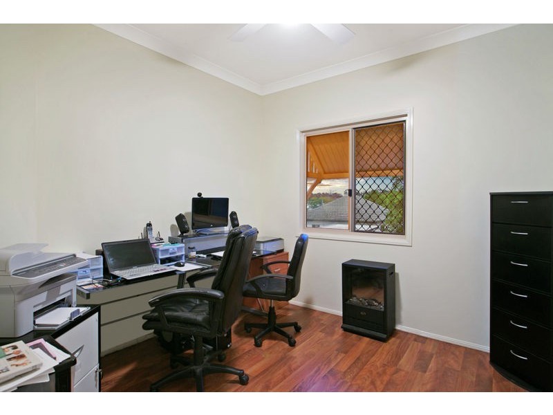 218 Whites Rd, Lota QLD 4179