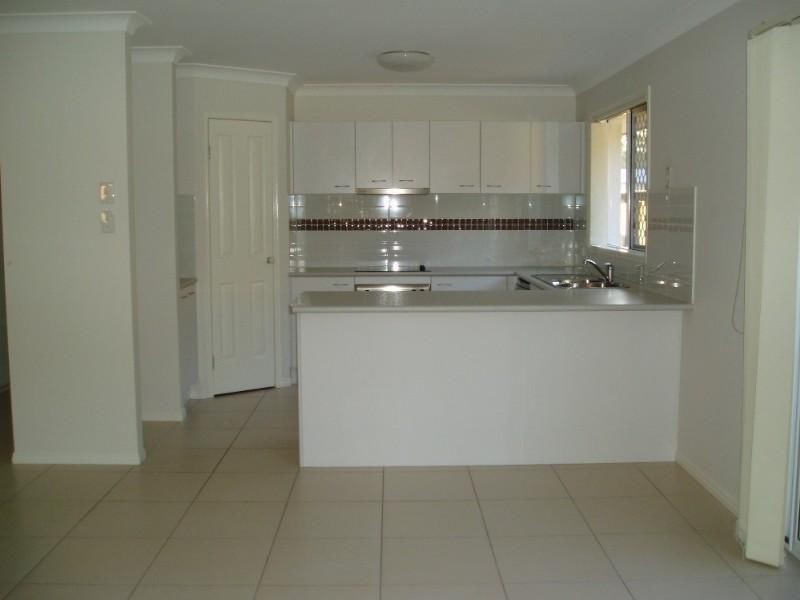 10 Tallis Street, Wakerley QLD 4154