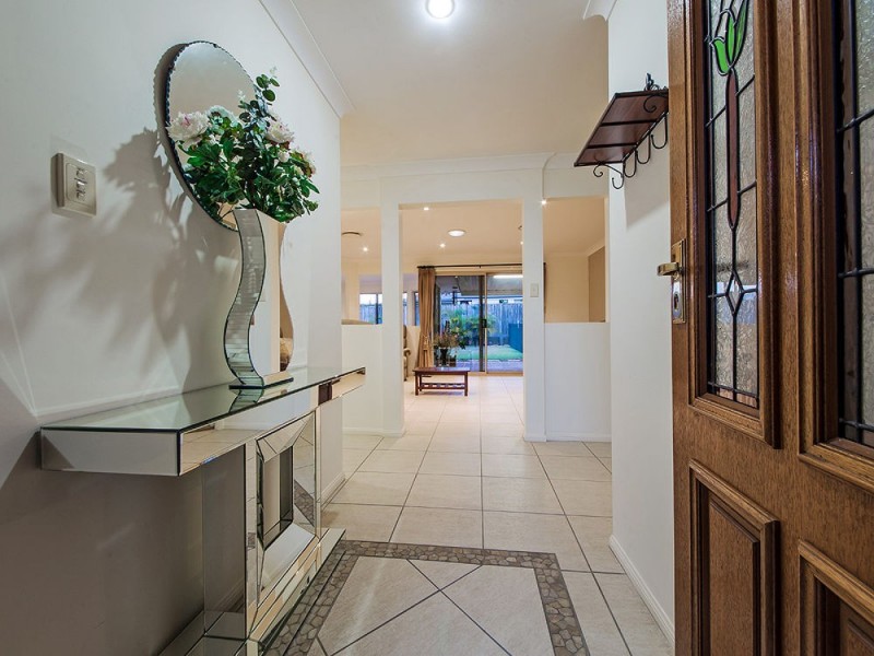 7 Joy Place, Wakerley QLD 4154