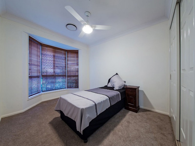 7 Joy Place, Wakerley QLD 4154