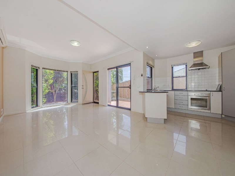 1/29 Edmond Street, Carina QLD 4152