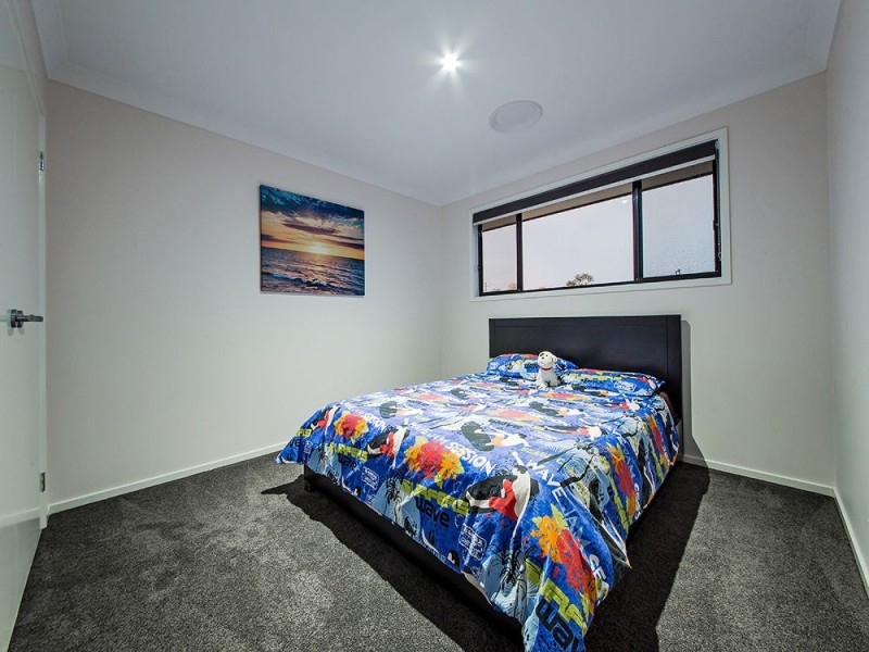 9 Lydia Place, Wakerley QLD 4154