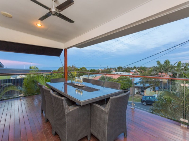 15 Warra Street, Wynnum QLD 4178