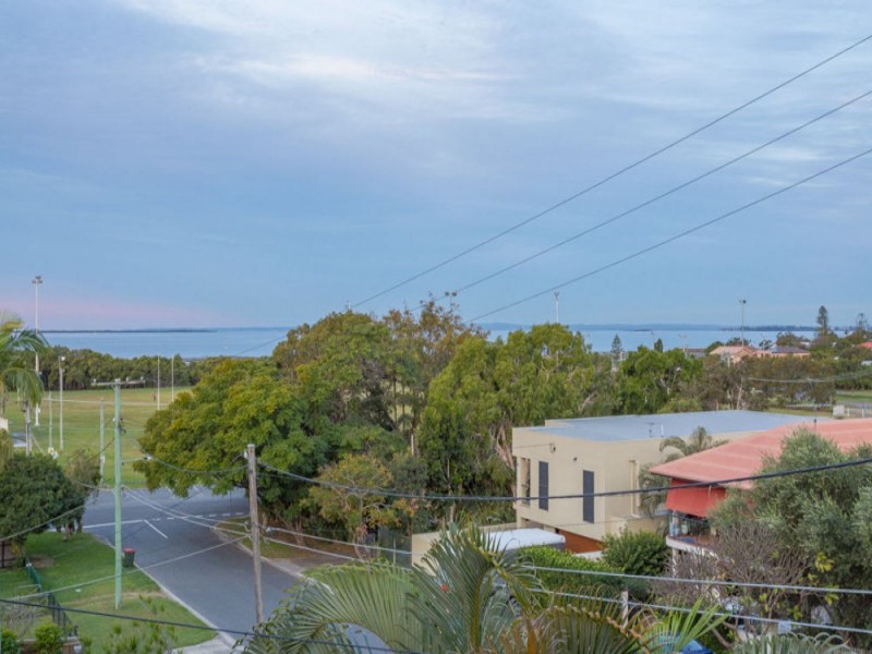 15 Warra Street, Wynnum QLD 4178