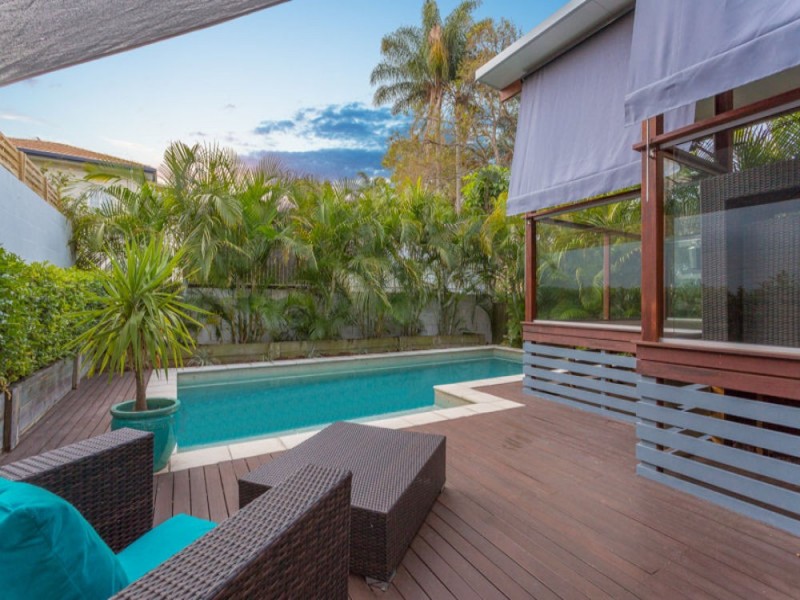 15 Warra Street, Wynnum QLD 4178