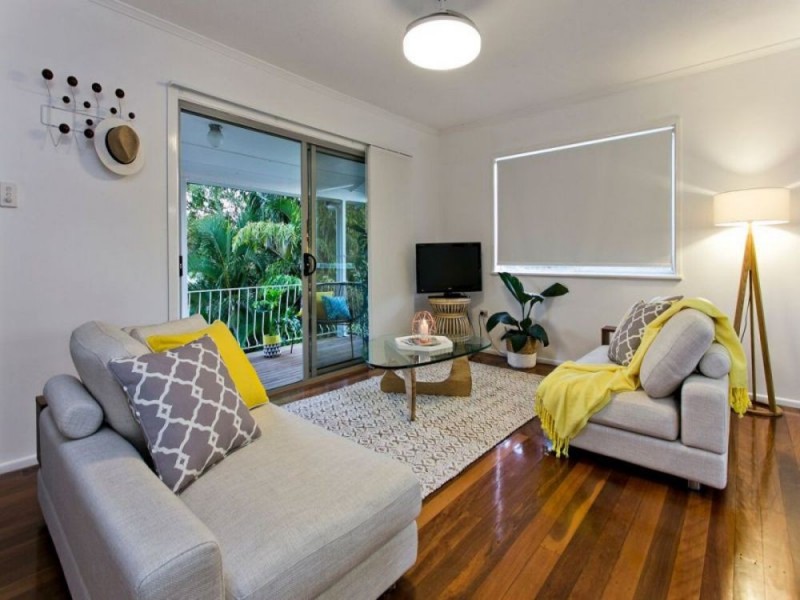 14 Talegalla Street, Wynnum West QLD 4178