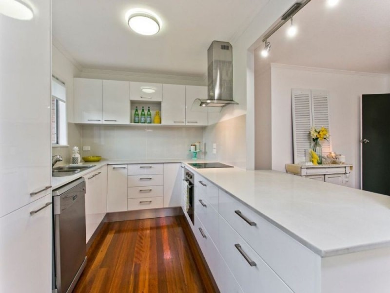 14 Talegalla Street, Wynnum West QLD 4178