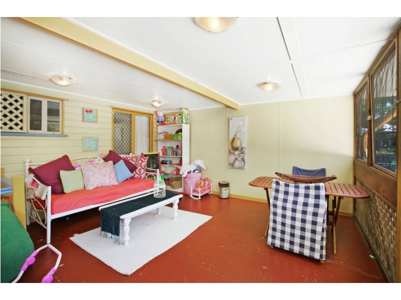 29 Roseberry Pde, Wynnum West QLD 4178