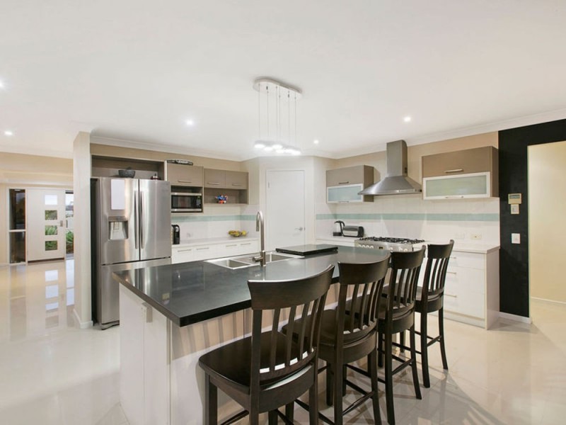 12 Aqua Court, Wakerley QLD 4154