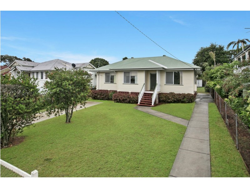 13 Haylock Street, Wynnum QLD 4178