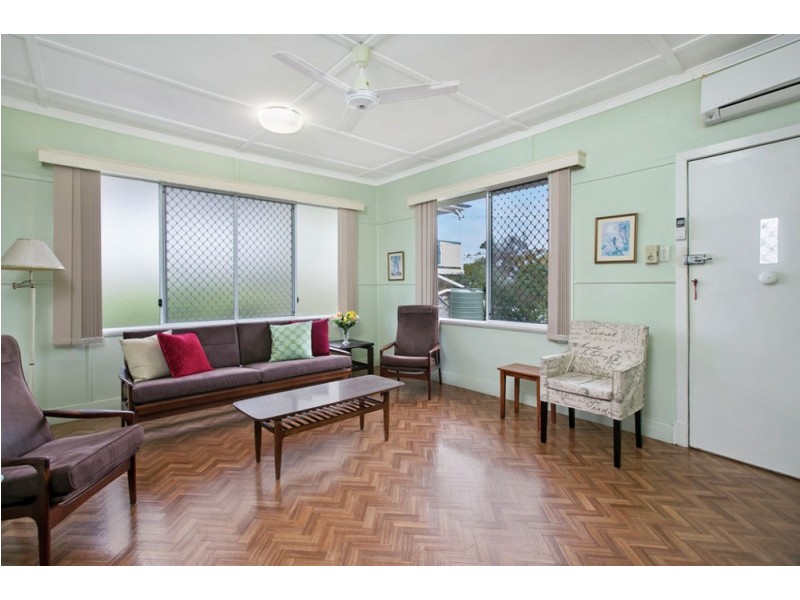 13 Haylock Street, Wynnum QLD 4178
