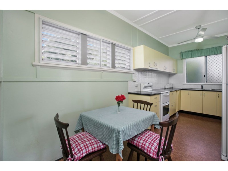 13 Haylock Street, Wynnum QLD 4178