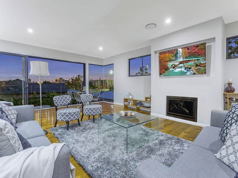 11 Atkinson Street, Hamilton QLD 4007