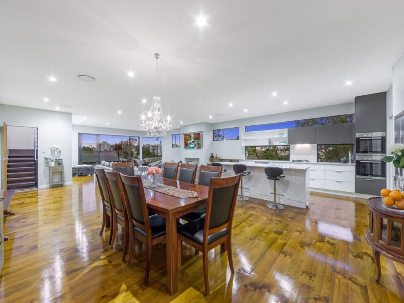 11 Atkinson Street, Hamilton QLD 4007