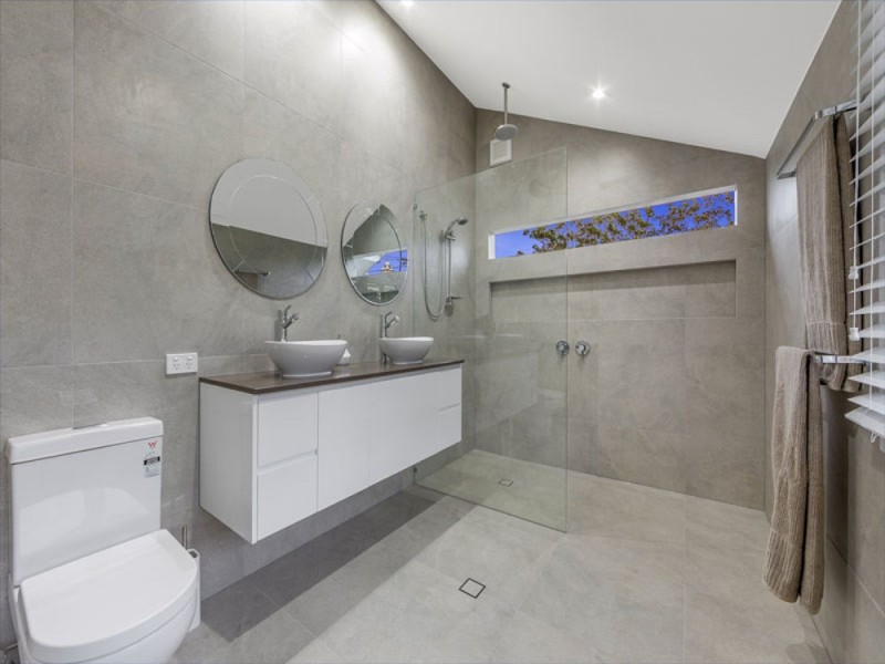 11 Atkinson Street, Hamilton QLD 4007