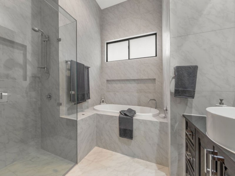 11 Atkinson Street, Hamilton QLD 4007