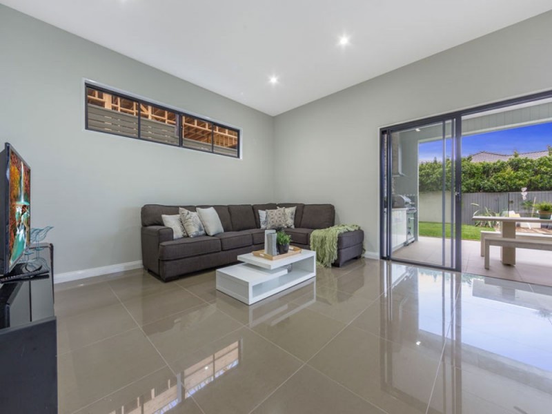 11 Atkinson Street, Hamilton QLD 4007