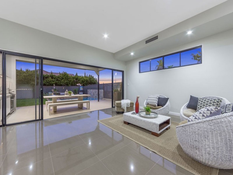 11 Atkinson Street, Hamilton QLD 4007