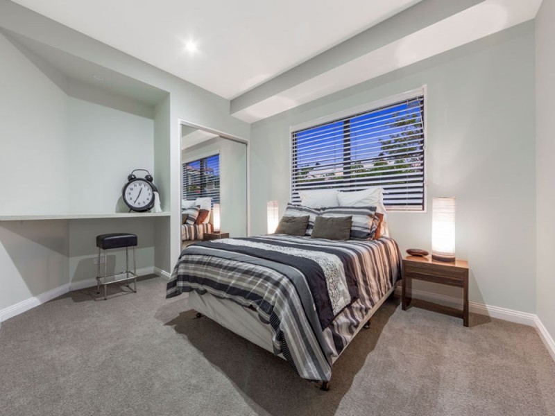 11 Atkinson Street, Hamilton QLD 4007