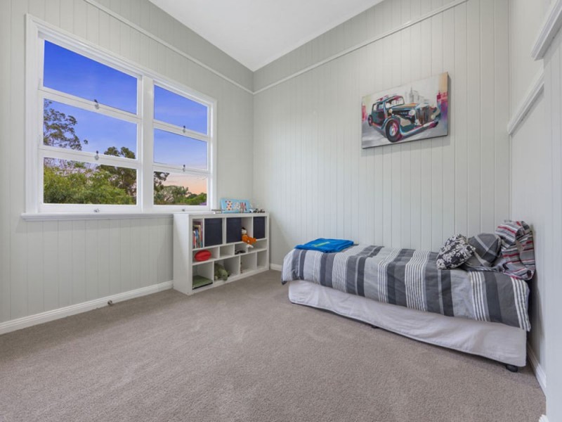 11 Atkinson Street, Hamilton QLD 4007