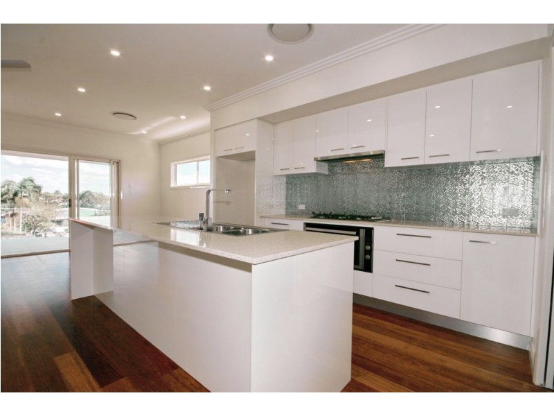 43 Haylock St, Wynnum QLD 4178