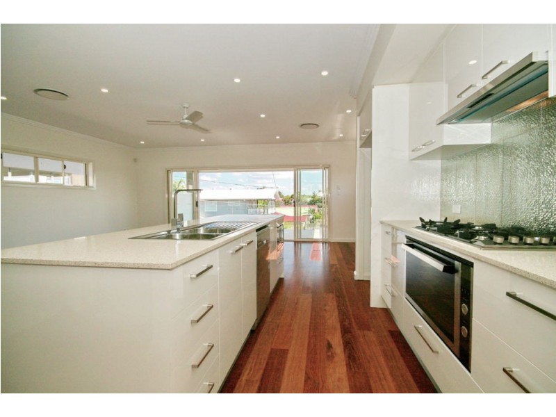 43 Haylock St, Wynnum QLD 4178