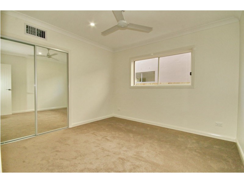 43 Haylock St, Wynnum QLD 4178