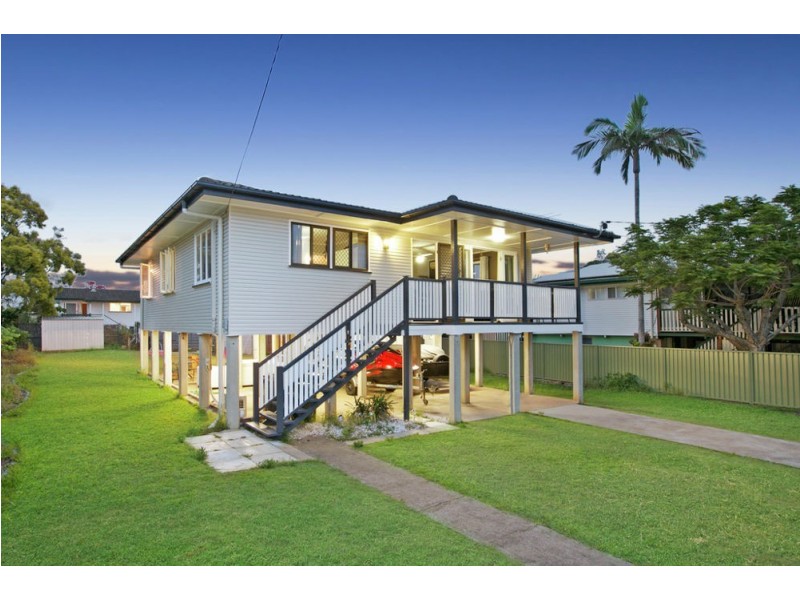 3 Tarooko St, Manly West QLD 4179