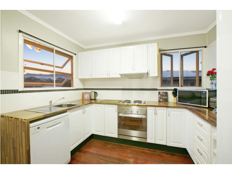3 Tarooko St, Manly West QLD 4179