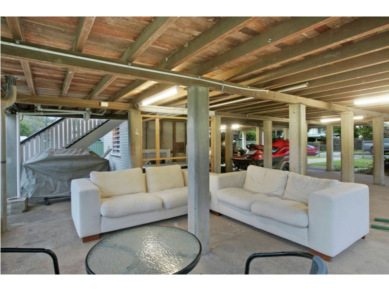 3 Tarooko St, Manly West QLD 4179