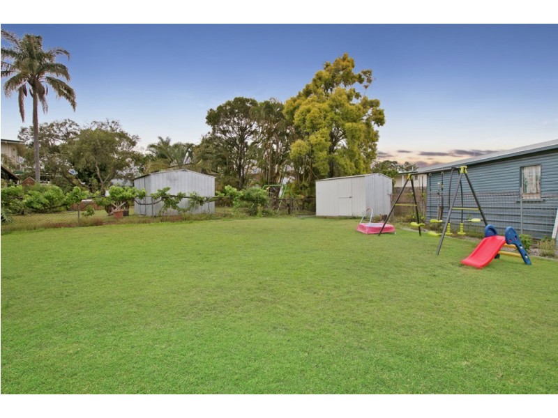 3 Tarooko St, Manly West QLD 4179