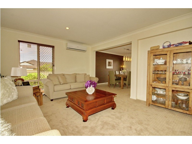 4 McCormack Place, Wakerley QLD 4154