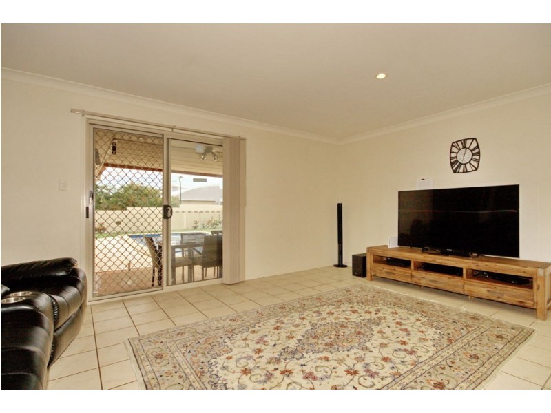4 McCormack Place, Wakerley QLD 4154