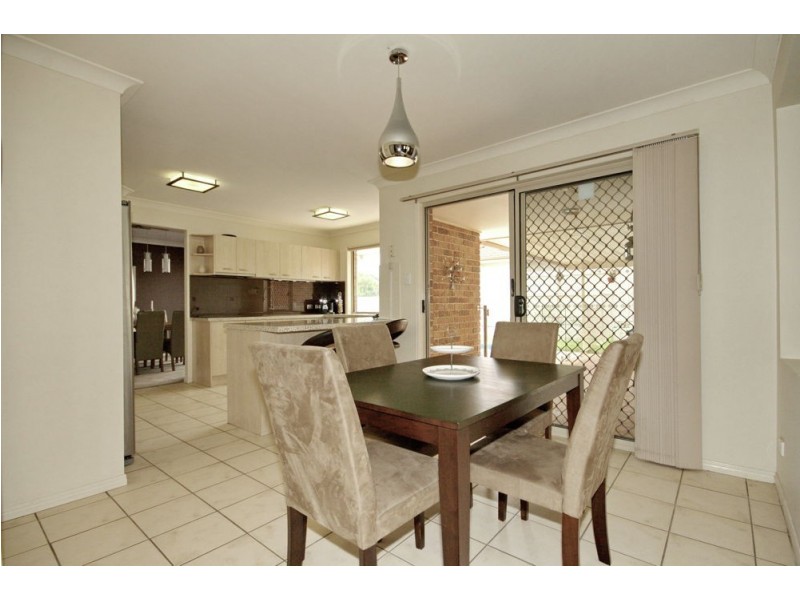 4 McCormack Place, Wakerley QLD 4154