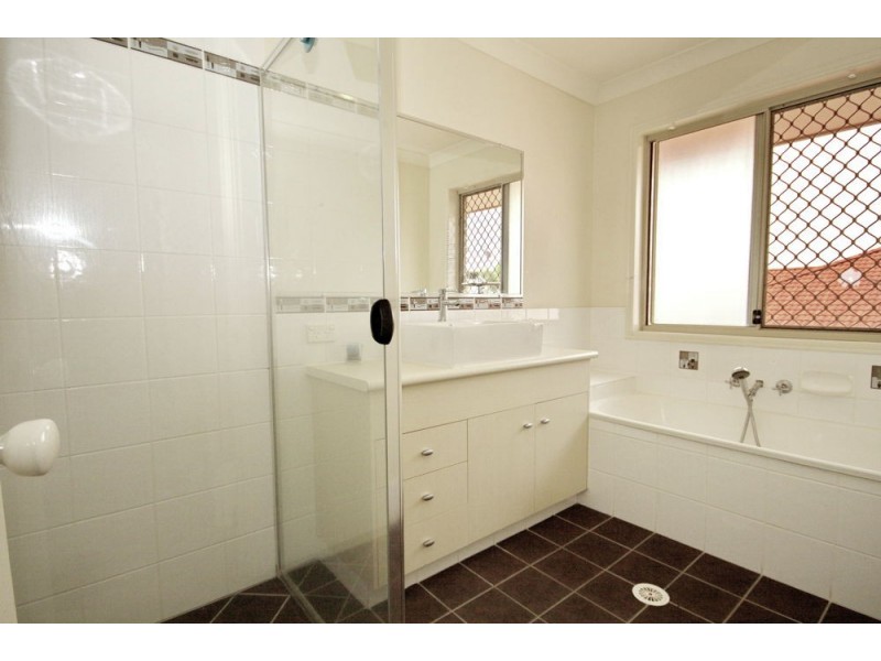4 McCormack Place, Wakerley QLD 4154