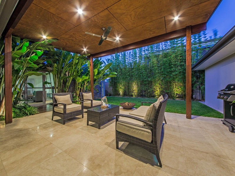 7 Esk Crescent, Wakerley QLD 4154