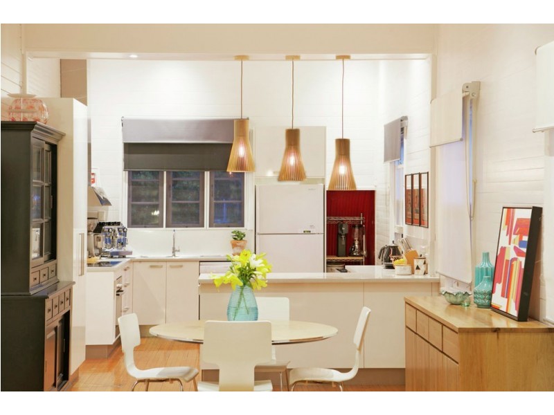 76 Clara St, Wynnum QLD 4178