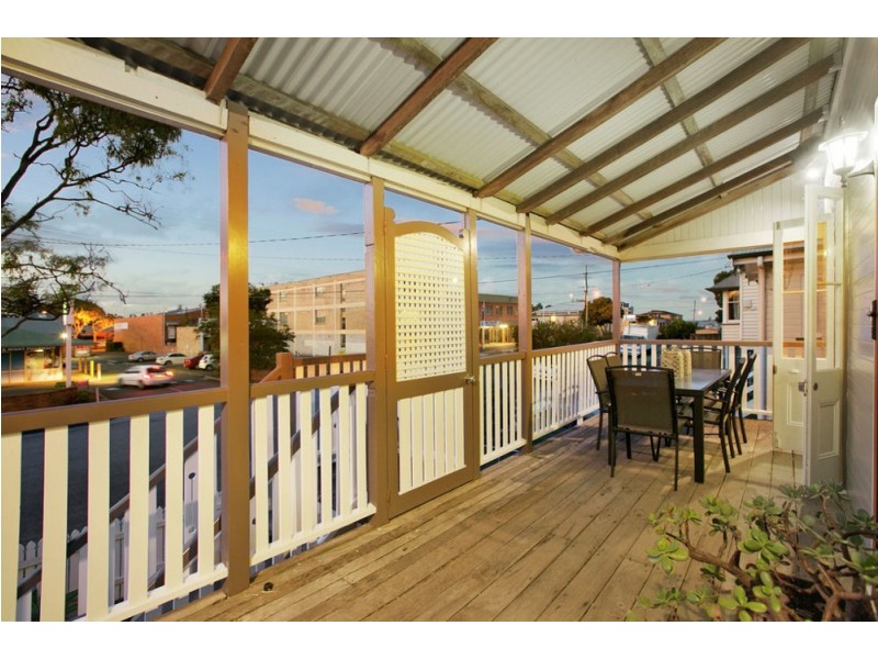 76 Clara St, Wynnum QLD 4178