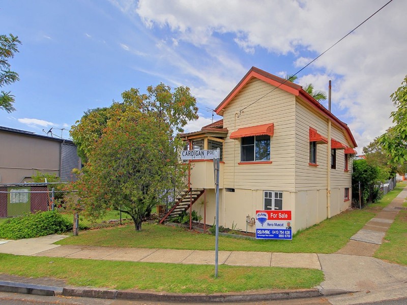 52 Cardigan Pde, Manly QLD 4179