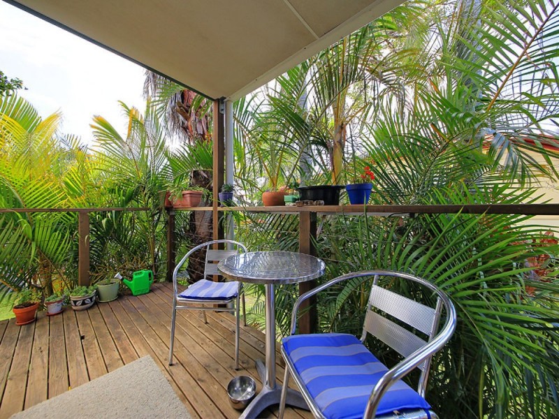 52 Cardigan Pde, Manly QLD 4179