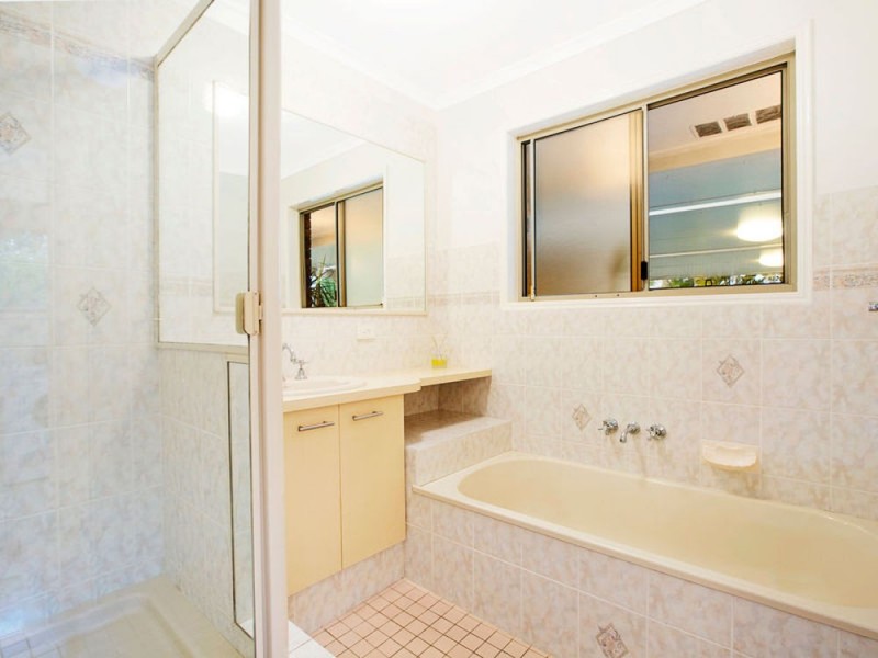 8 Riverton Drive, Wellington Point QLD 4160