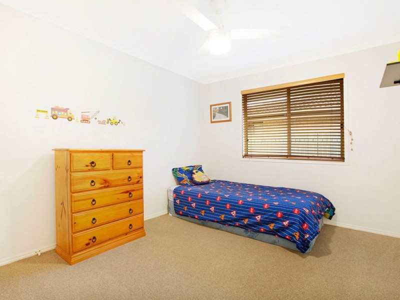 8 Riverton Drive, Wellington Point QLD 4160